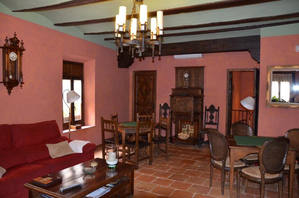 Hotel Los Leones - Adults Only Rubielos De Mora Exterior photo